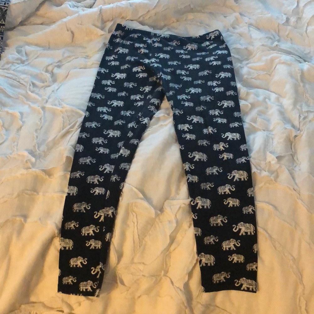 black & white elephant leggings